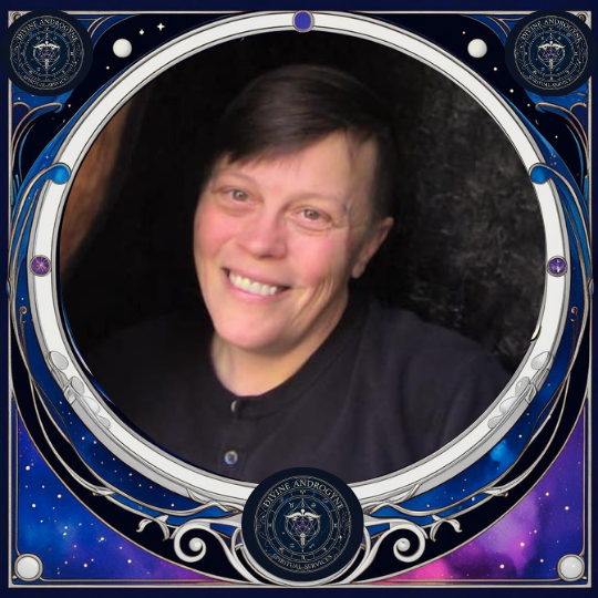 Hollis Taylor of Divine Androgyne in a circle frame
